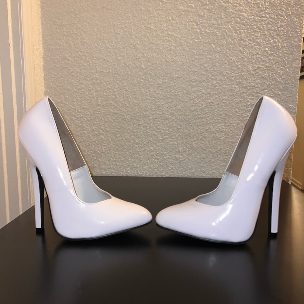Ellie Pumps - Picture 4 of 9